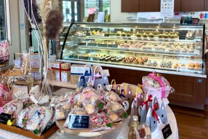 洋菓子店のパティシエ・パティシエール／実働8H／年間休日105日